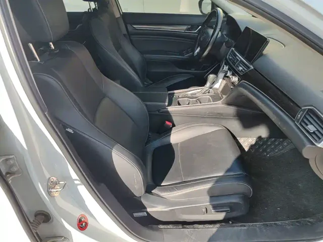 Honda Accord — Фото автомобиля 24
