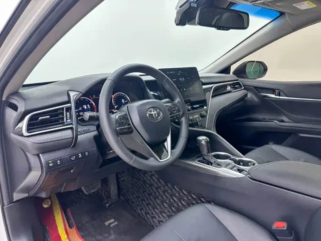 Toyota Camry — Фото автомобиля 13