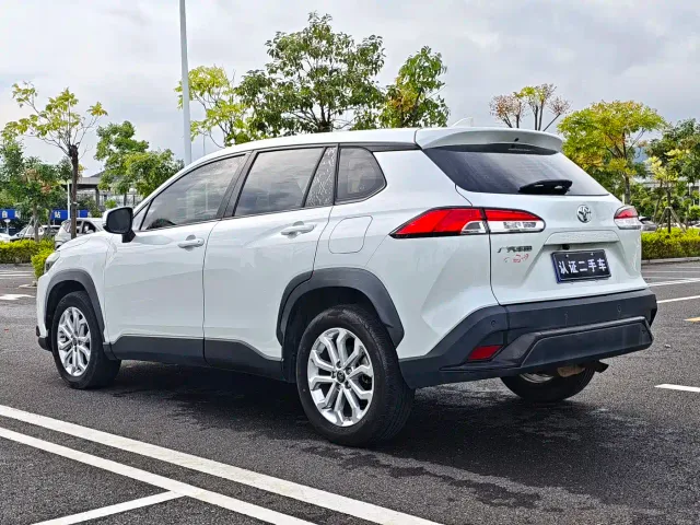 Toyota Frontlander — Фото автомобиля 4
