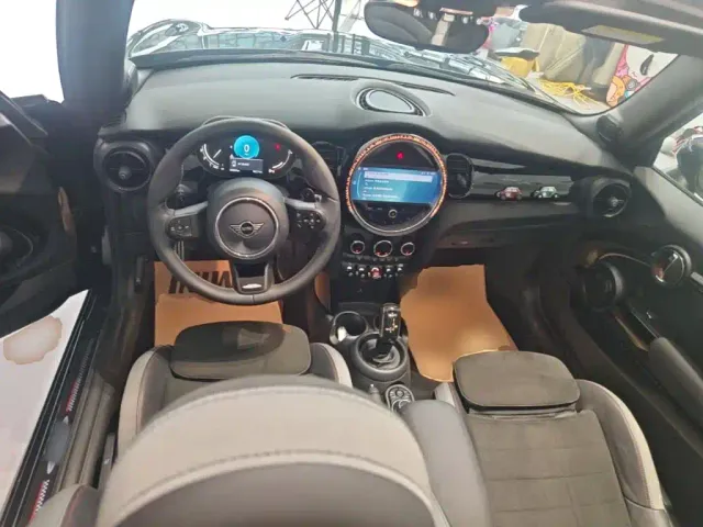 MINI Hatch — Фото автомобиля 9