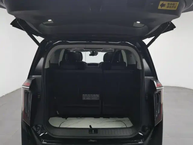 GAC Trumpchi M8 — Фото автомобиля 16