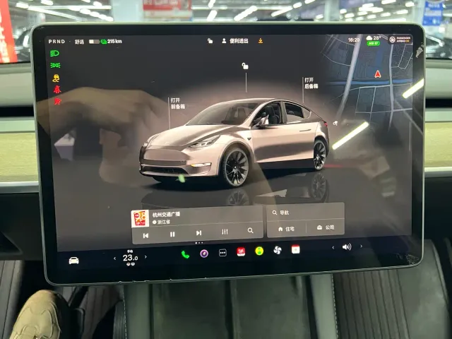 Tesla Model Y — Фото автомобиля 28