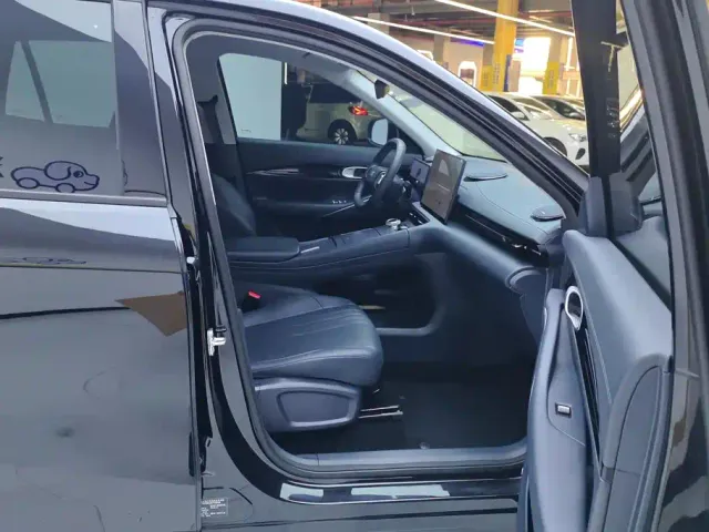Geely Galaxy E5 — Фото автомобиля 8