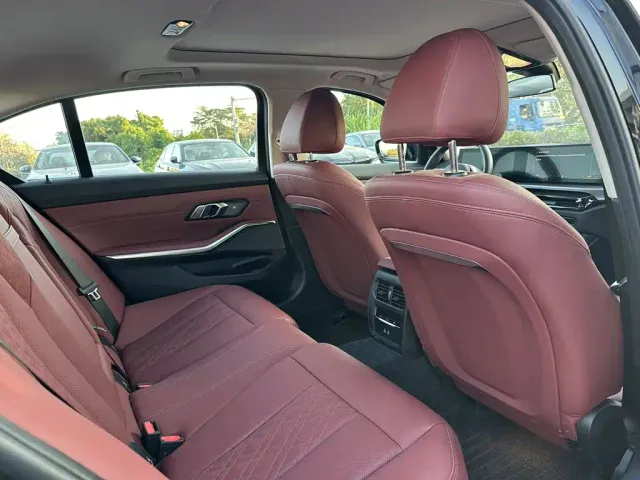 BMW 3 Series — Фото автомобиля 5