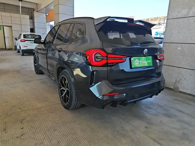 BMW iX3 — Фото автомобиля 4