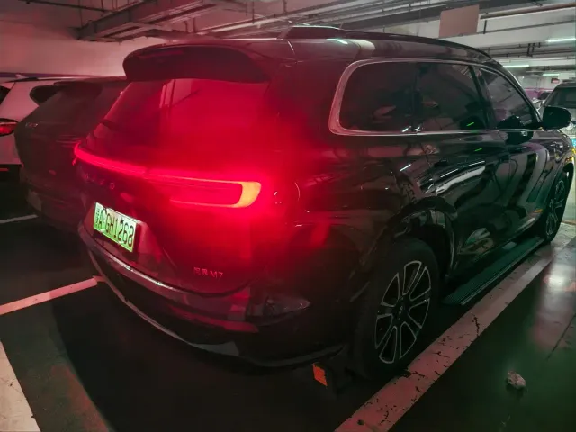 Aito M7 — Фото автомобиля 12