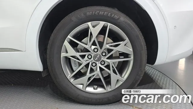 Genesis GV70 — Фото автомобиля 5