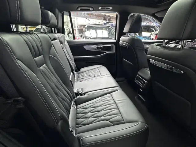 GAC Trumpchi GS8 — Фото автомобиля 29