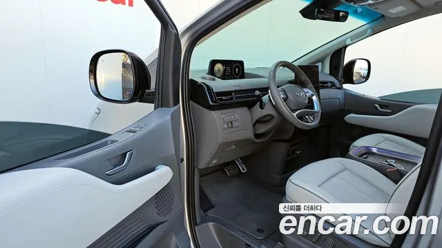 Hyundai Staria Staria 4WD Lounge 9 мест — Фото автомобиля 11