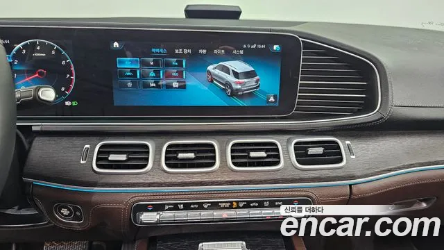 Mercedes-Benz GLE-Class — Фото автомобиля 13