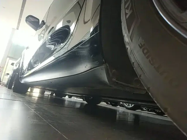 Tesla Model 3 — Фото автомобиля 21