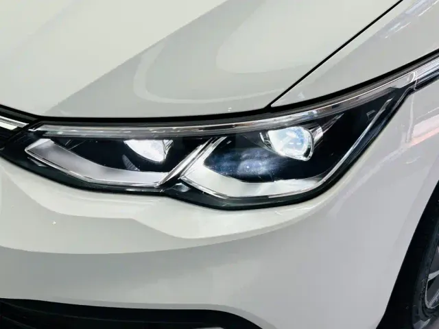 Volkswagen Golf — Фото автомобиля 10