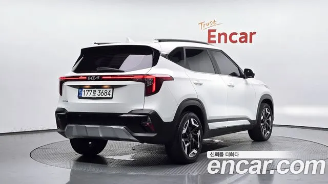 Kia Seltos Новый Seltos Бензин 2.0 2WD — Фото автомобиля 2