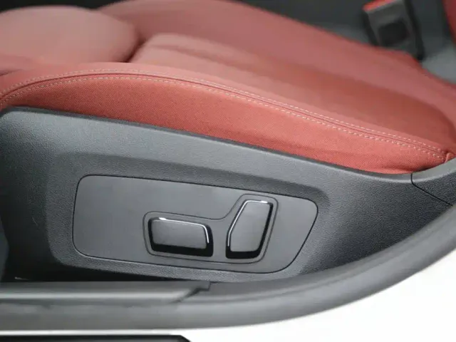 BMW 3 Series — Фото автомобиля 12