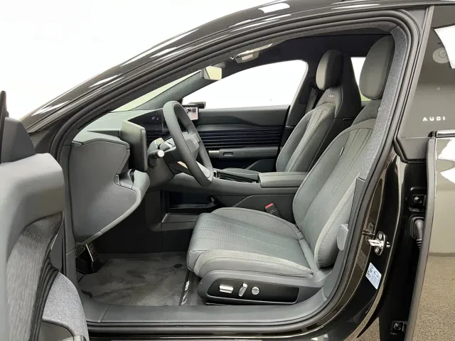Audi E5 Sportback — Фото автомобиля 15