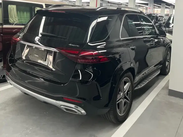 Mercedes-Benz GLE-Class — Фото автомобиля 13