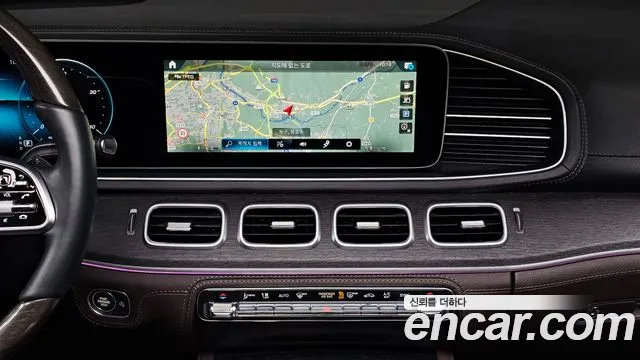 Mercedes-Benz GLS-Class — Фото автомобиля 14