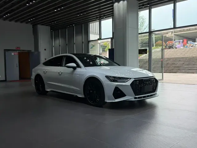 Audi A7 — Фото автомобиля 3