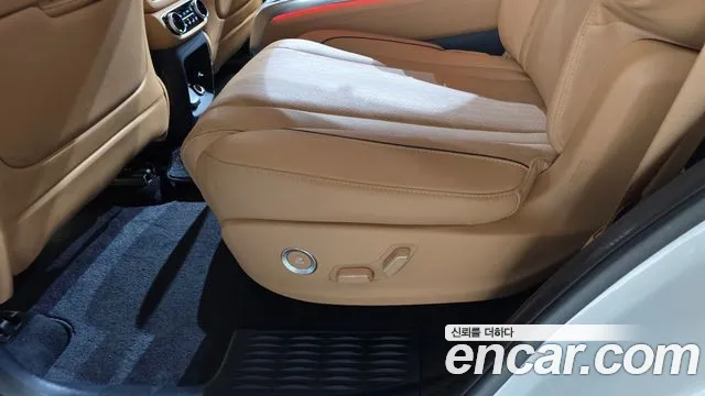 Genesis GV80 2.5T Бензин AWD — Фото автомобиля 27