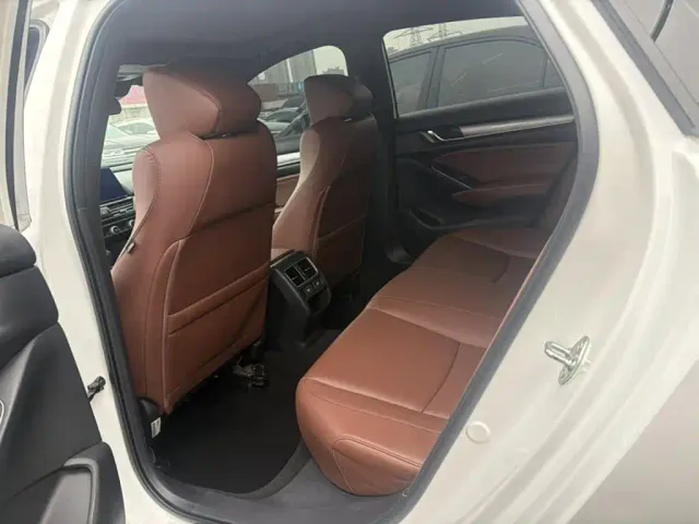 Honda Inspire — Фото автомобиля 11