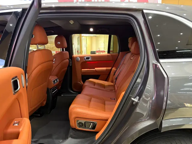 Li Auto L7 — Фото автомобиля 6