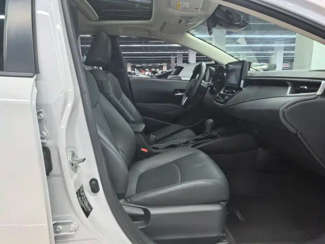 Toyota Corolla — Фото автомобиля 10