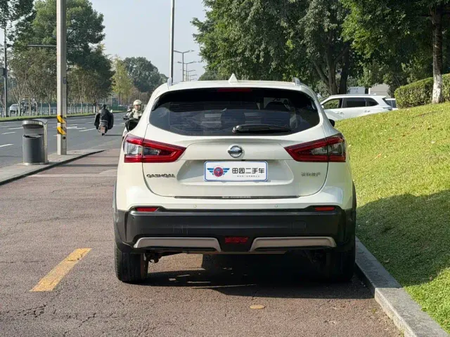 Nissan Qashqai — Фото автомобиля 5
