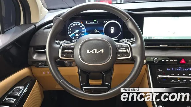 Kia Carnival Generation 4 — Фото автомобиля 14