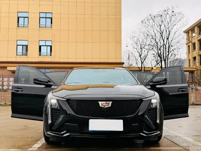 Cadillac CT5 — Фото автомобиля 3