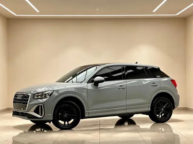 Фотография автомобиля — Audi Q2L