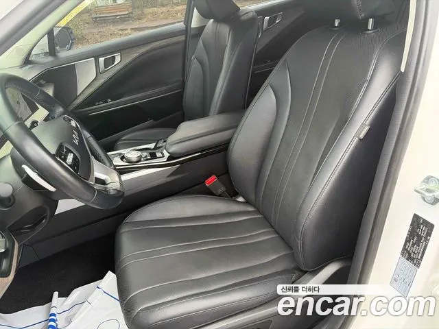 Kia K8 — Фото автомобиля 10