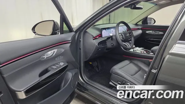 Genesis GV70 2.5T Бензин AWD — Фото автомобиля 10