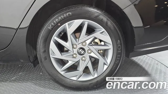 Hyundai Avante CN7 — Фото автомобиля 21