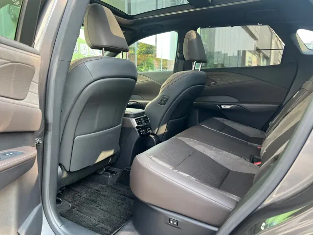 Lexus RX — Фото автомобиля 6