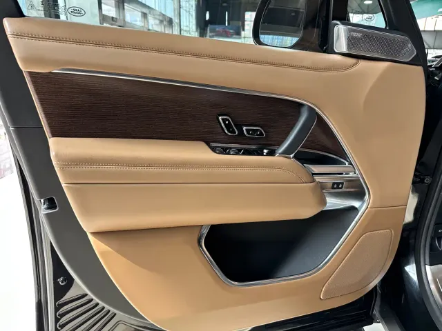 Land Rover Range Rover — Фото автомобиля 7