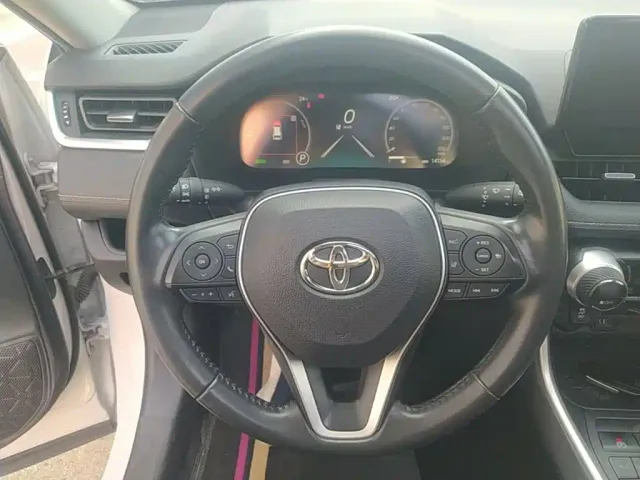 Toyota Wildlander — Фото автомобиля 10