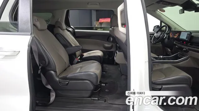 Kia Carnival 4th Gen — Фото автомобиля 18