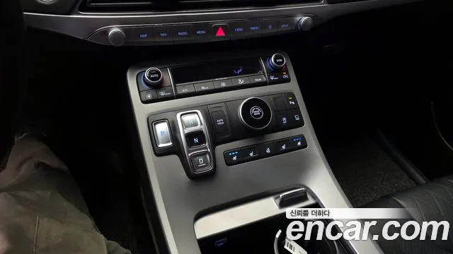 Hyundai Palisade Palisade Дизель 2.2 2WD — Фото автомобиля 9