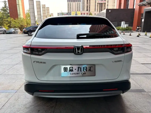 Honda Vezel — Фото автомобиля 8