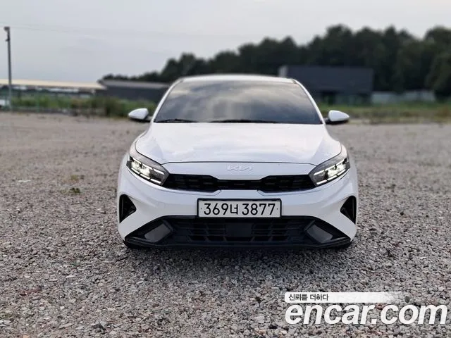 Фотография автомобиля — Kia K3 Generation 2