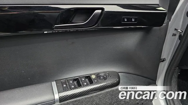 Hyundai Grandeur GN7 — Фото автомобиля 30