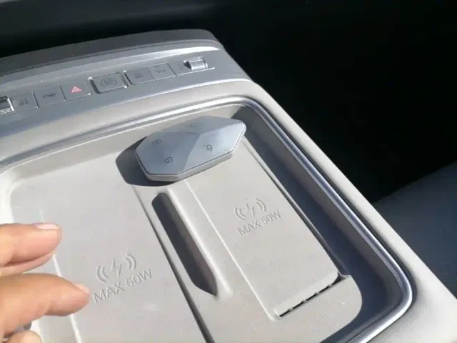 BYD FangChengBao Titanium 7 — Фото автомобиля 12