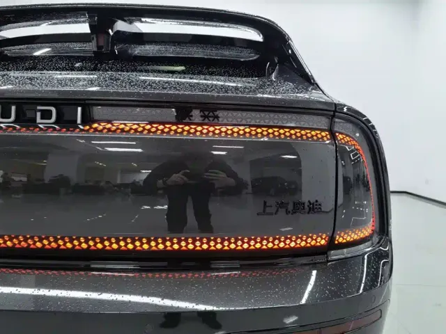 Audi E5 Sportback — Фото автомобиля 23