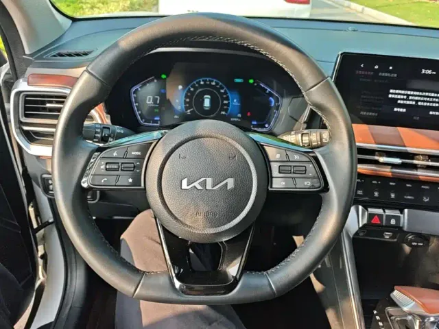 Kia Sportage — Фото автомобиля 10