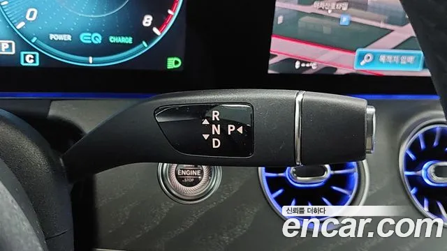 Mercedes-Benz E-Class — Фото автомобиля 20