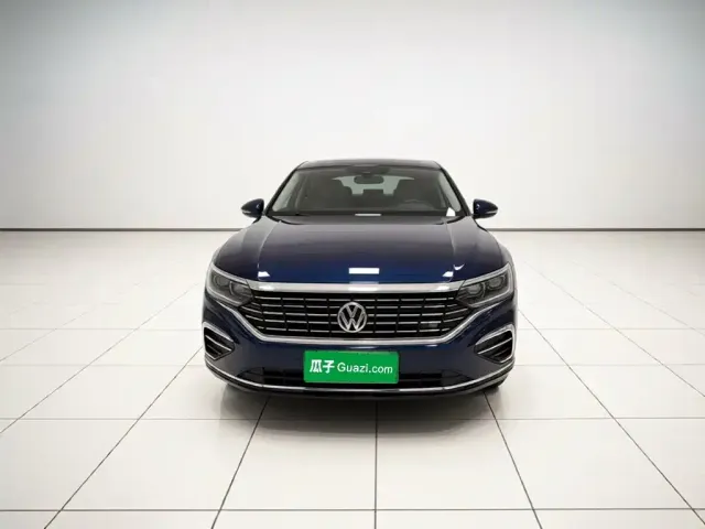 Volkswagen Passat — Фото автомобиля 2