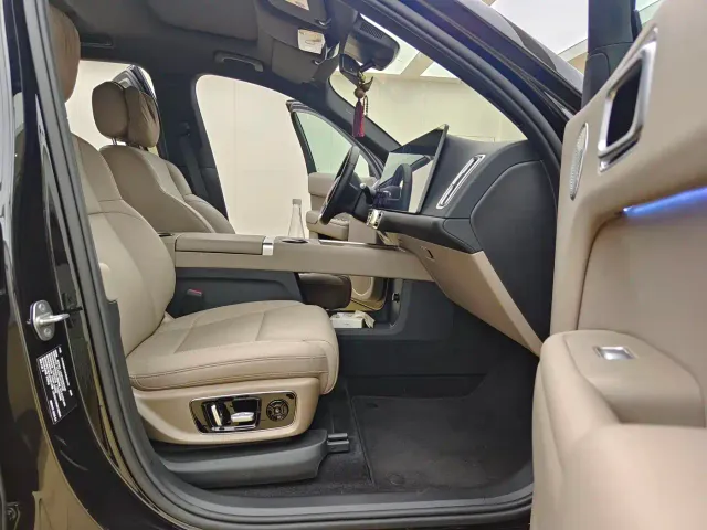 Li Auto L8 — Фото автомобиля 17