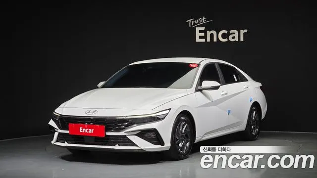 Фотография автомобиля — Hyundai Avante CN7