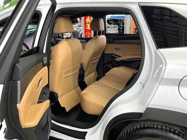 BYD Song L DM-i — Фото автомобиля 5