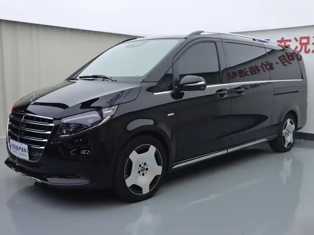 Фотография автомобиля — Mercedes-Benz V-Class